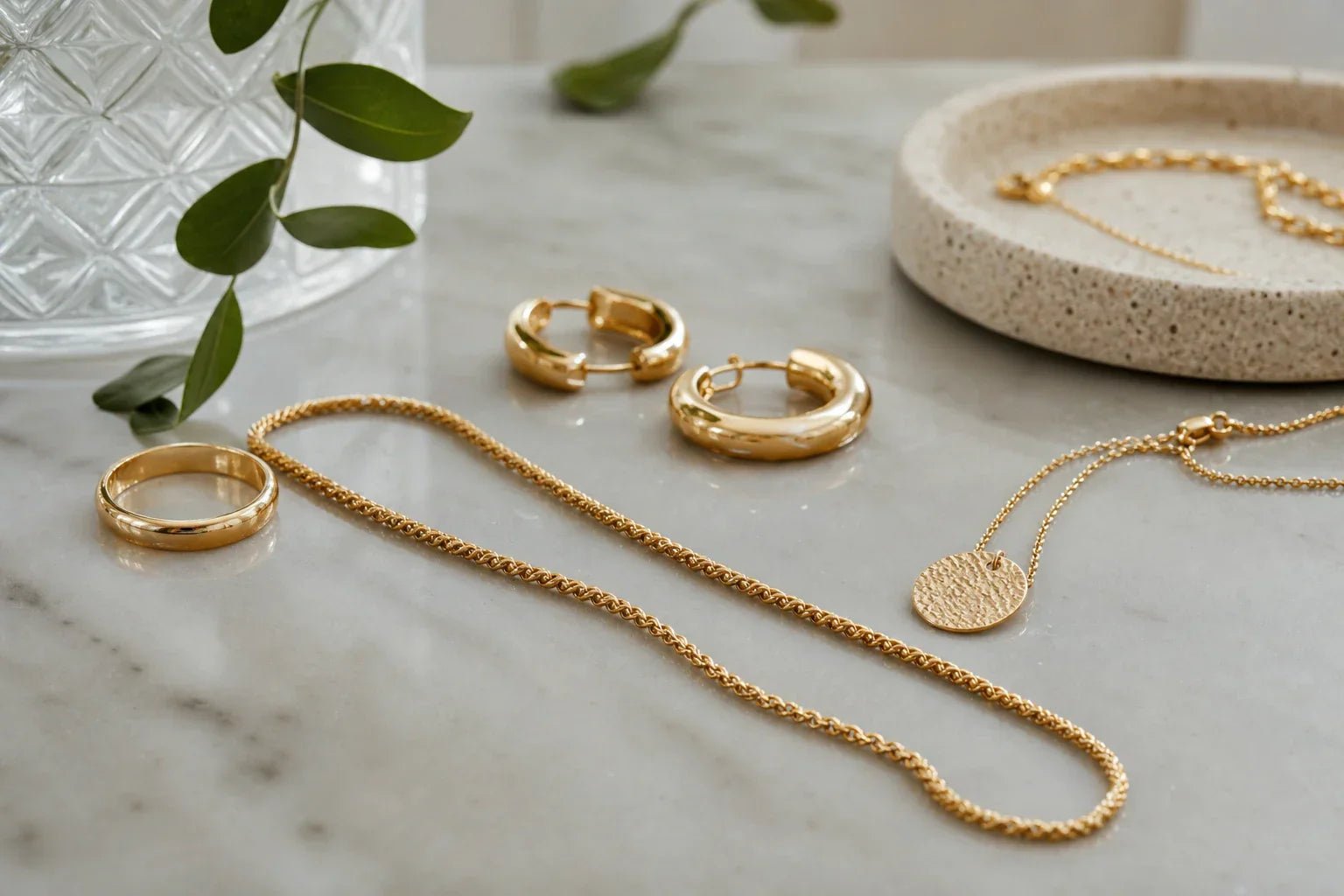 Gull smykker som ikke falmer – holder seg fine over tid - Aurora Jewellery Norge