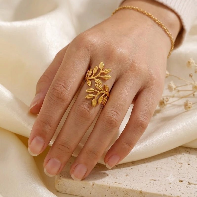 Aurora Leaves ring