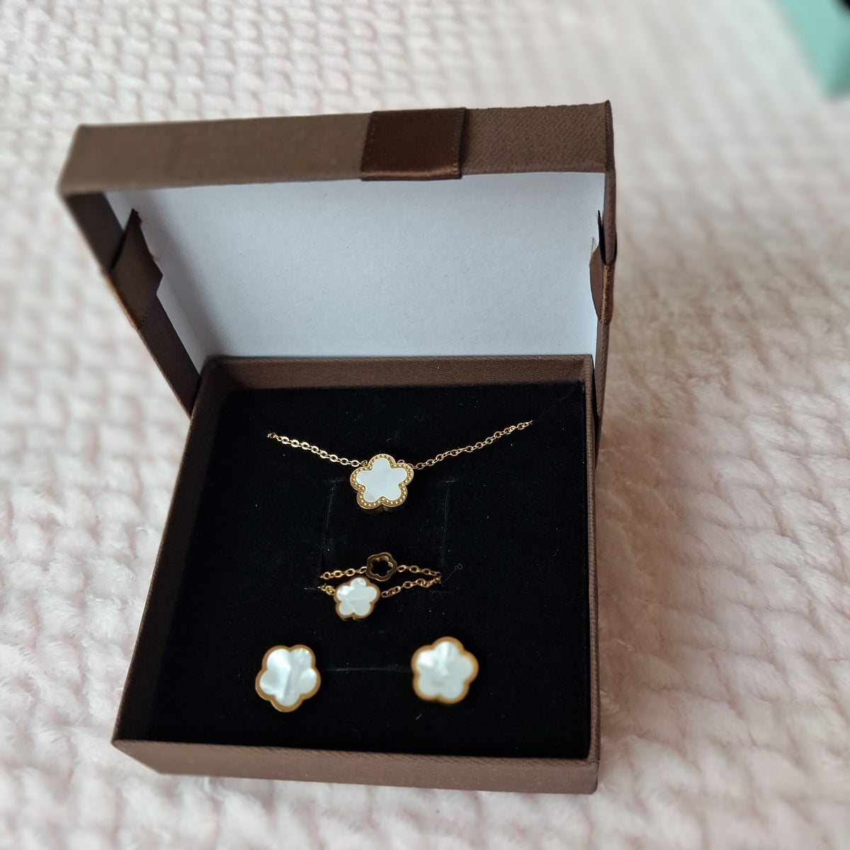 Aurora Clover -armbånd i rustfritt stål belagt med 18k gull