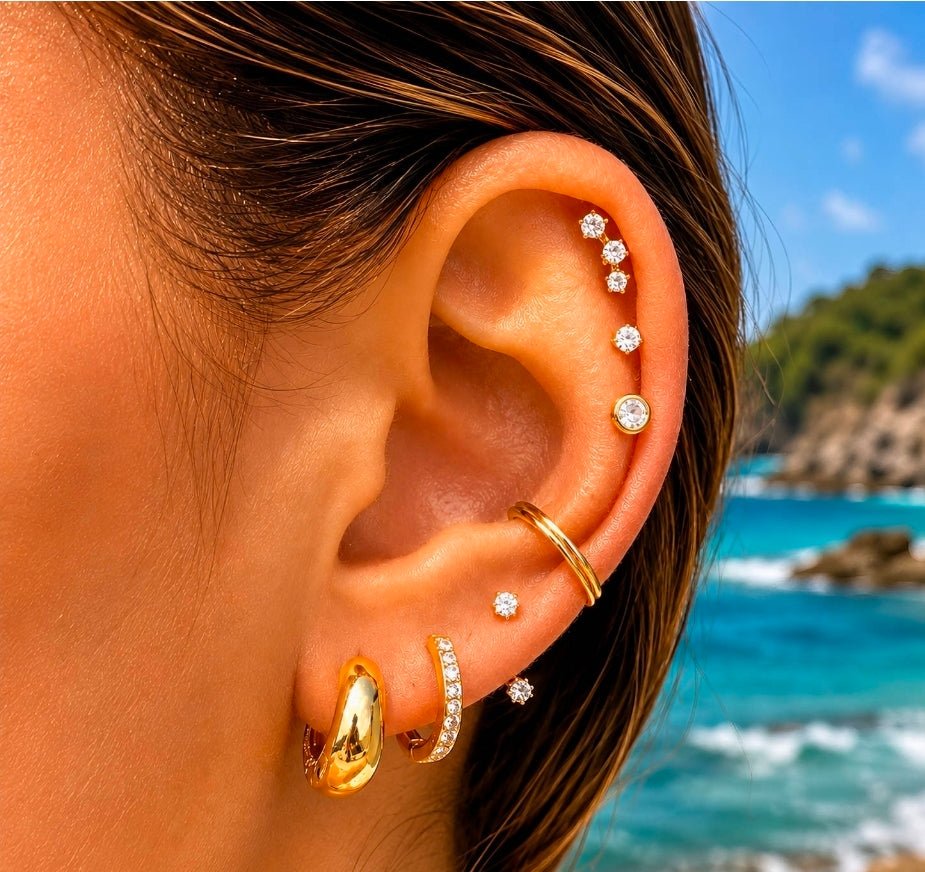 Aurora solitær øredobber- rustfritt stål belagt med 18 k gull - Aurora Jewellery Norge/ Studio MoeAurora solitær øredobber- rustfritt stål belagt med 18 k gull7