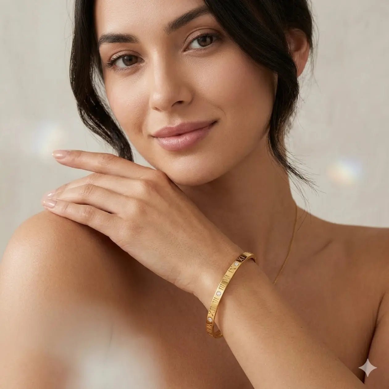 Roman Bangle - Aurora Jewellery NorgeRoman Bangle Aurora Jewellery Norge7