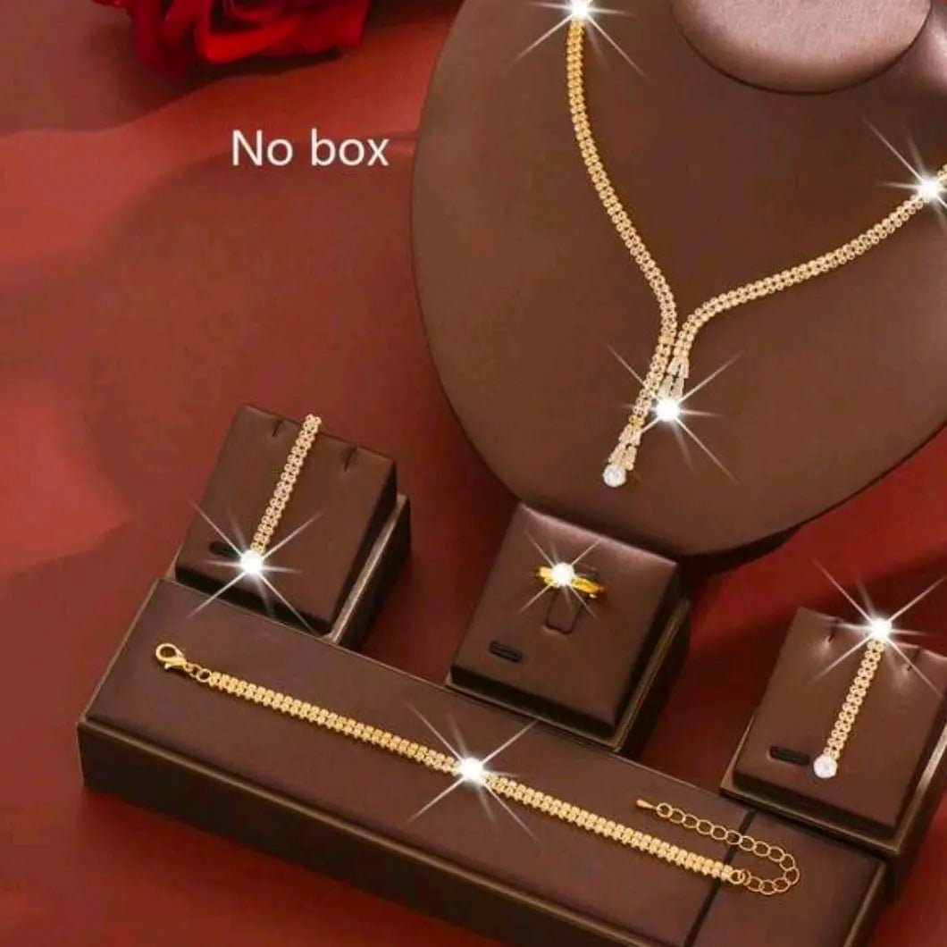 Aurora Stellar Gold Sett - Aurora Jewellery NorgeAurora Stellar Gold Sett Aurora Jewellery Norge7