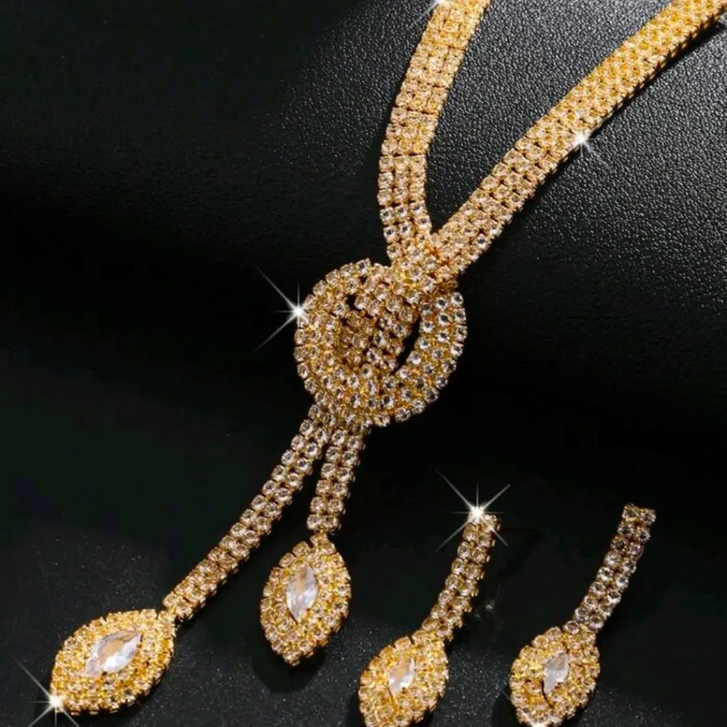 Aurora Majestic Knot Sett - Aurora Jewellery NorgeAurora Majestic Knot Sett Aurora Jewellery Norge7